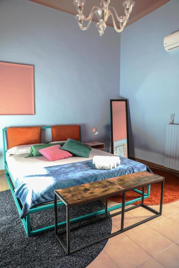 The Colors House Apartamento Bari Exterior foto